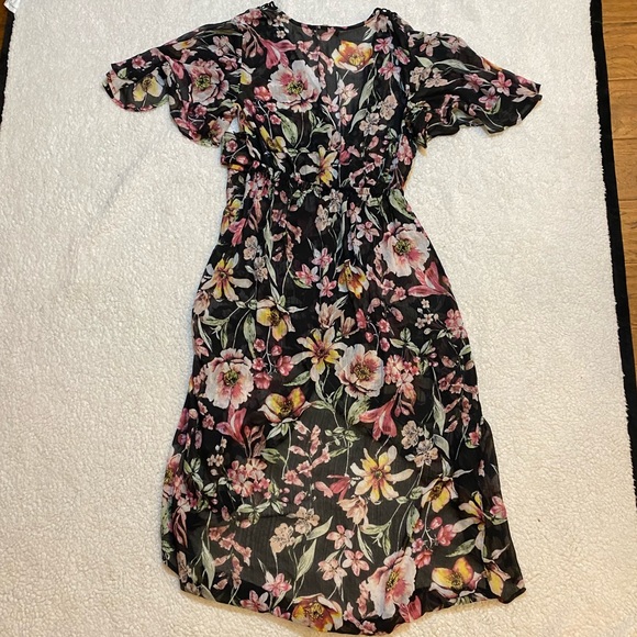 Toby and Olive Sheer High-Low Duster Size Medium Floral - Picture 2 of 4